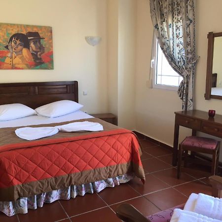 Toulipa Rooms Agia Ermioni エクステリア 写真