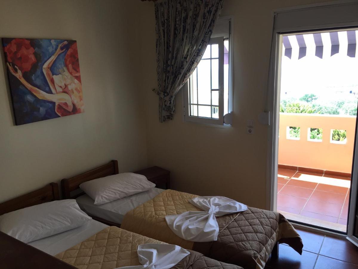 Toulipa Rooms Agia Ermioni エクステリア 写真