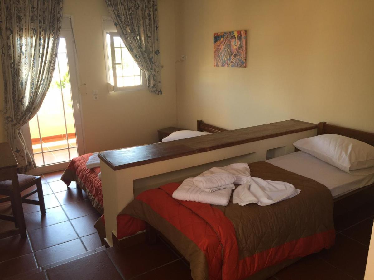 Toulipa Rooms Agia Ermioni エクステリア 写真