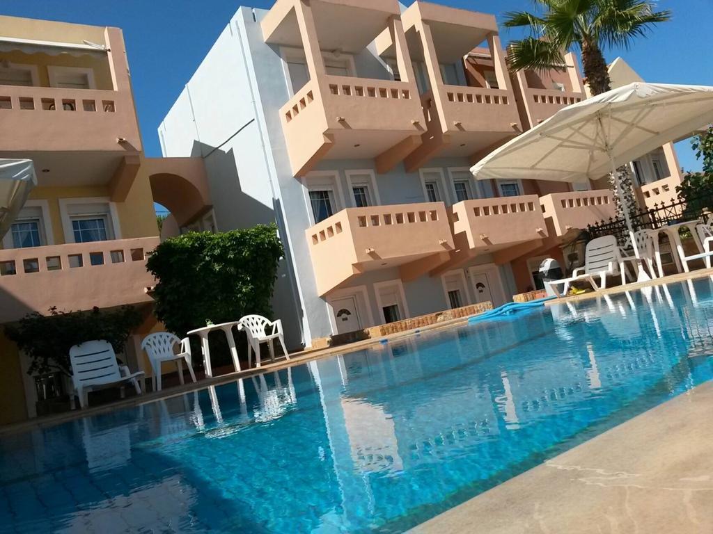 Toulipa Rooms Agia Ermioni エクステリア 写真